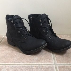 Cute Black Boots 🖤